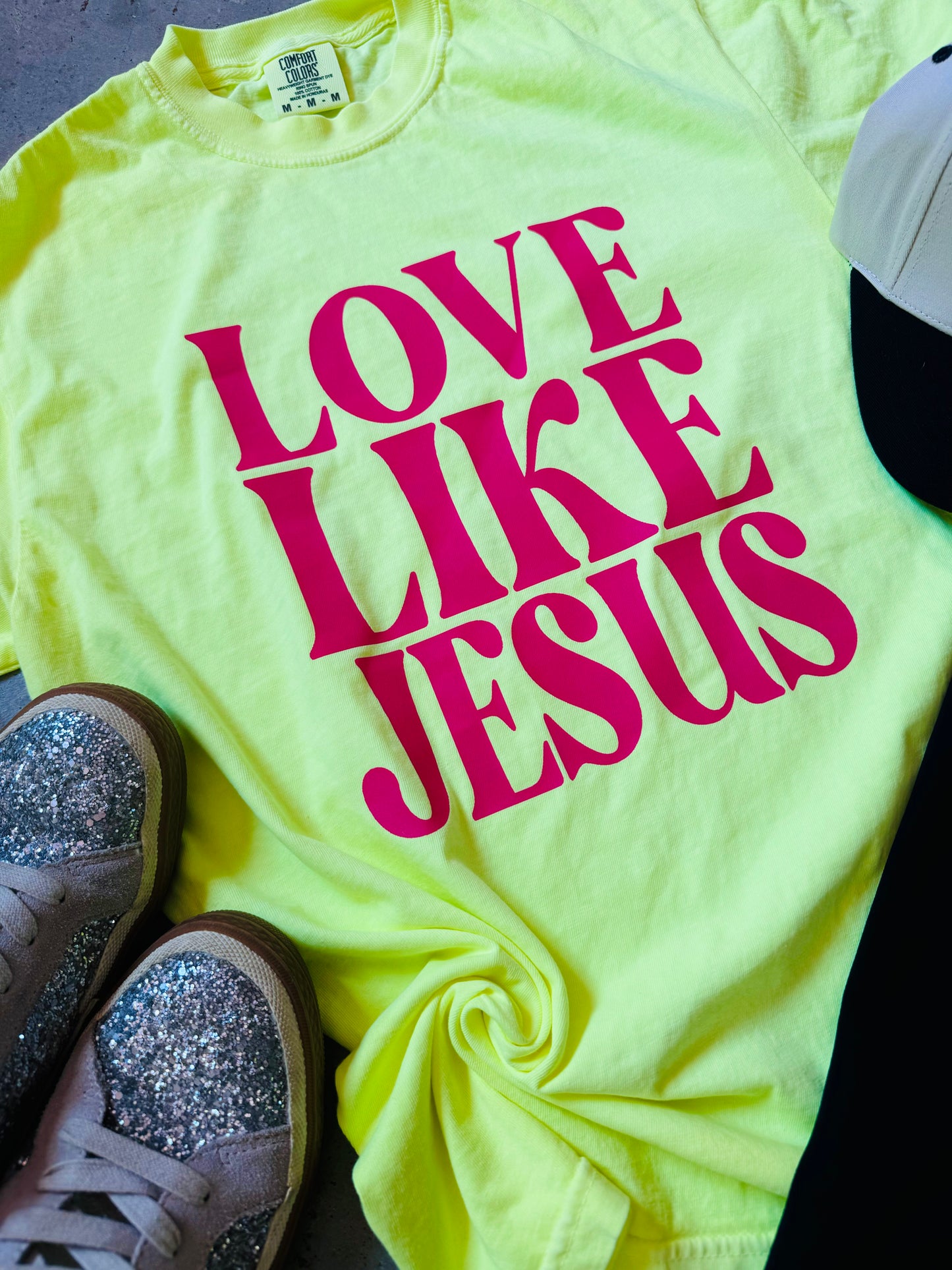 LOVE LIKE JESUS Puff Print Tee